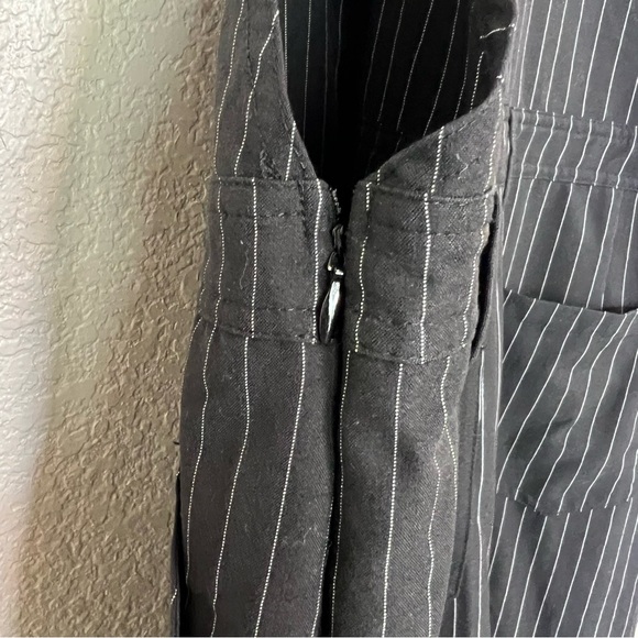 Princess Polly Hayden Black  White Pinstripe Print Wide Leg Overalls Size 12 - Picture 10 of 15